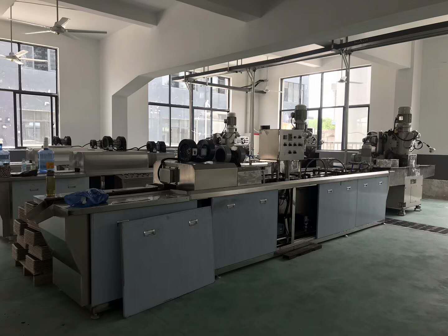 通過噴淋清洗機發展的新方向